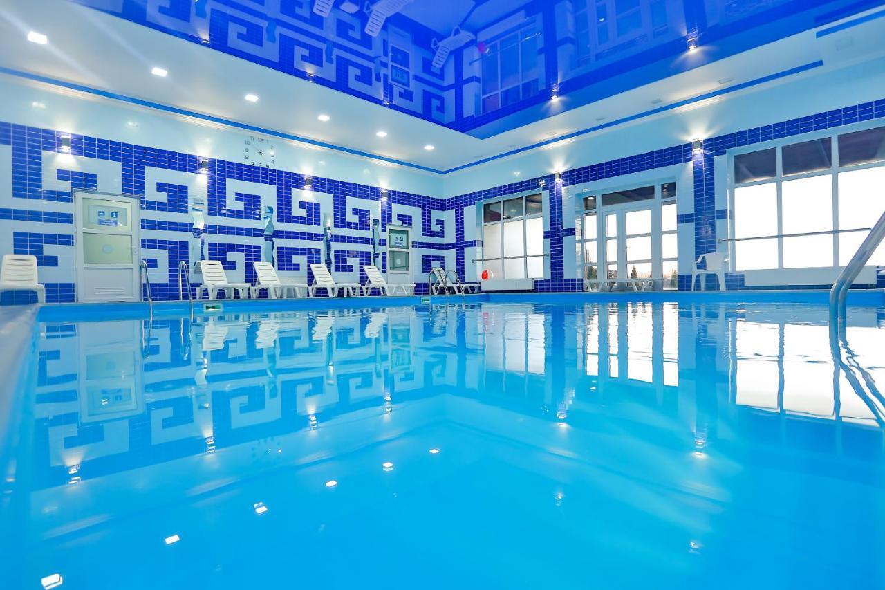 Hotel Роляда Tysmenytsia Exteriér fotografie