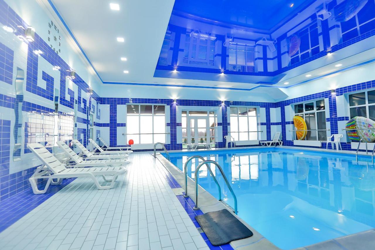 Hotel Роляда Tysmenytsia Exteriér fotografie