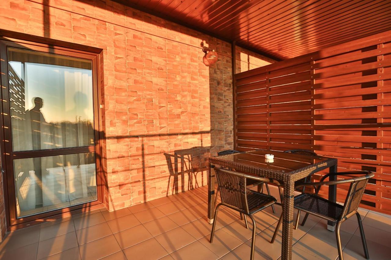 Hotel Роляда Tysmenytsia Exteriér fotografie