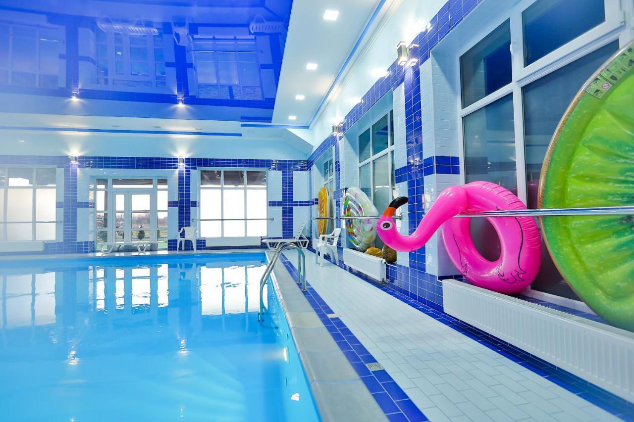 Hotel Роляда Tysmenytsia Exteriér fotografie